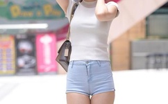 国模小黎第三套大尺度人体